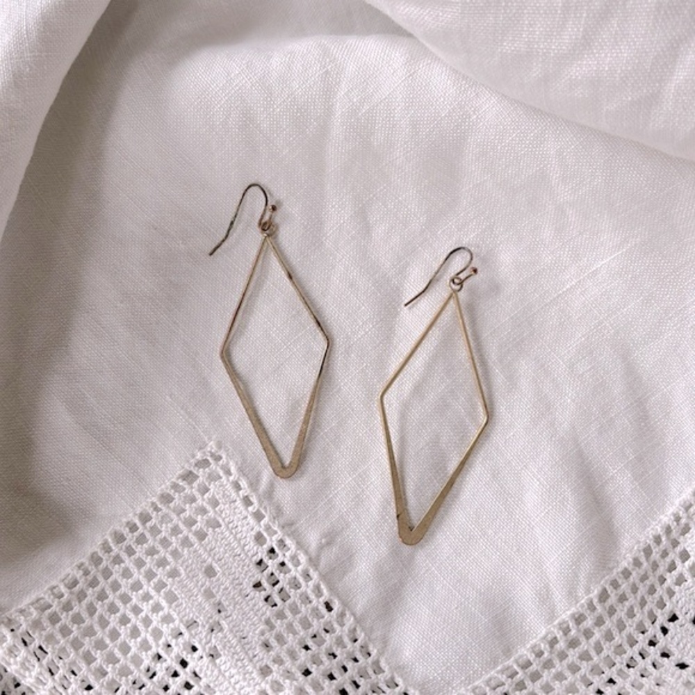 Elegant Gold Geometric Earrings